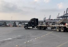 Aduana de Manzanillo detiene operaciones ante bloqueos carreteros