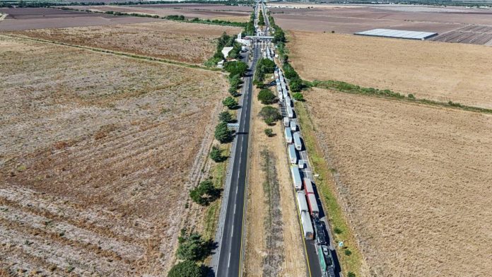 carreteras-autopistas-bloqueadas-25-noviembre-2025-084123