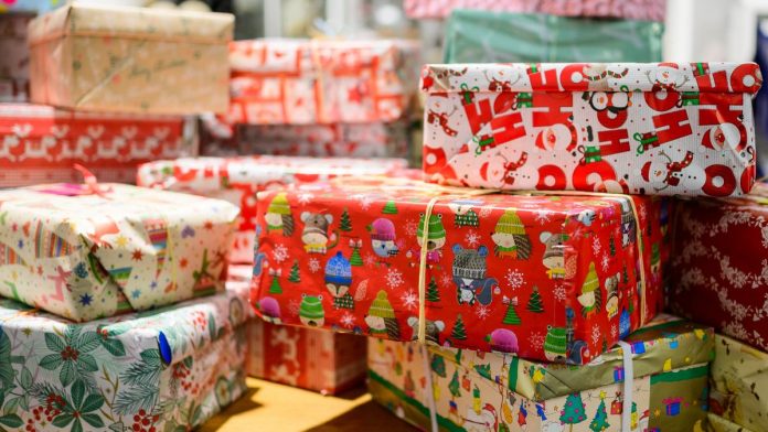 regla-de-los-cuatro-regalos-en-navidad-110057