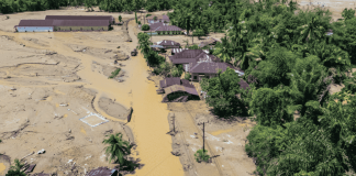 Ya son 862 fallecidos por inundaciones en Indonesia; cifra podría seguir aumentando