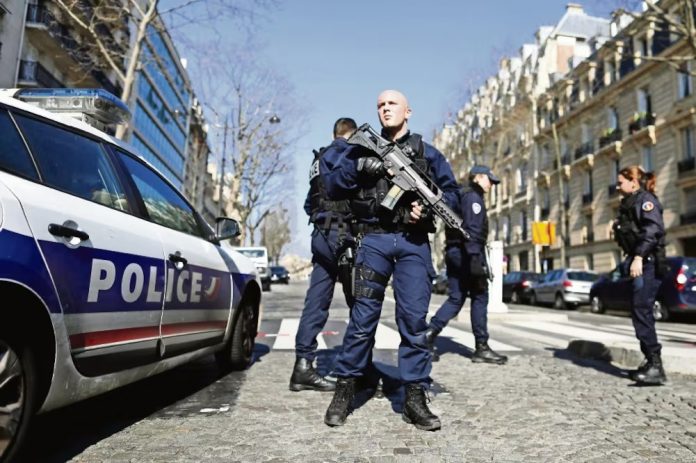 Y FRANCIA