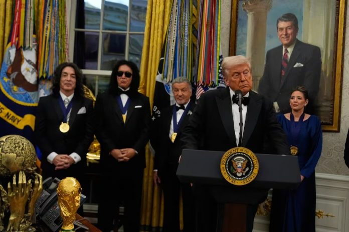 Y TRUMP