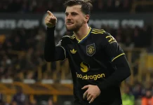 Manchester United toma respiro en la Premier tras goleada