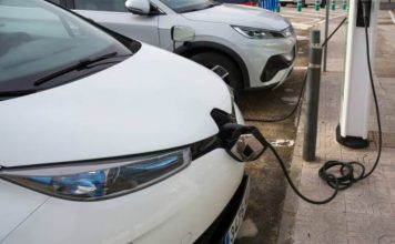 Vehículos eléctricos son tan seguros para los peatones como los convencionales, revela estudio