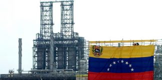 EEUU confisca buque petrolero frente a costas de Venezuela, reporta Bloomberg