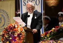 Así celebró Budapest el Nobel de Literatura 2025 de Krasznahorkai: un camión-libro que recorrió la ciudad