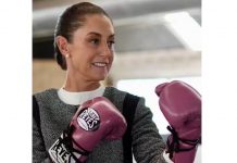 Sheinbaum “boxea” con Diana “La Bonita” Fernández en Ciudad Juárez; reconoce su trayectoria deportiva