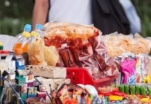 Prohiben la comida chatarra en posadas de las escuelas