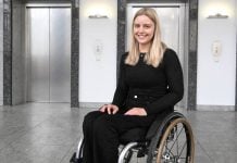 Michaela Benthaus, primera astronauta en silla de ruedas que viajará al espacio en misión de Blue Origin: a qué hora y cómo ver el lanzamiento