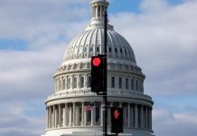 Cuatro republicanos fuerzan votación para ampliar los subsidios de Obamacare