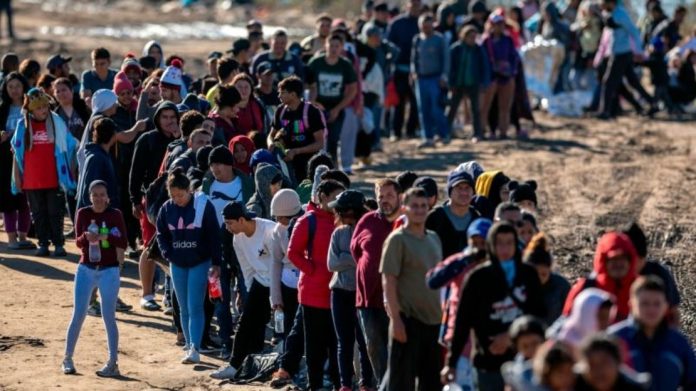 Y MIGRANTES