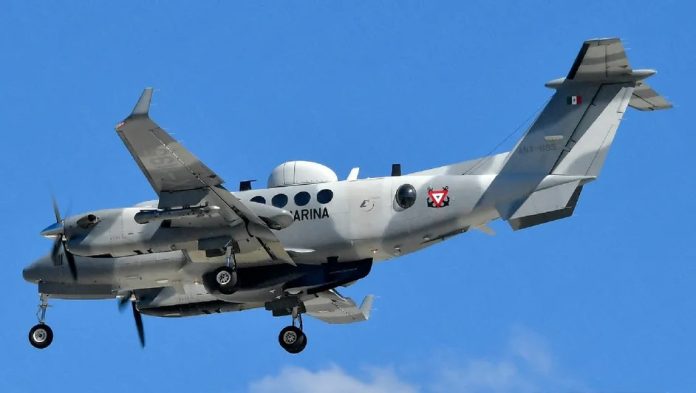 Y AVIONETA