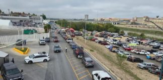 Paisanos saturan cruces de Tamaulipas: entran 86 mil vehículos desde Estados Unidos