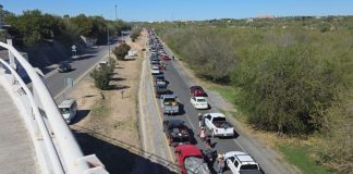 Paisanos generan kilométricas filas en su retorno a EEUU