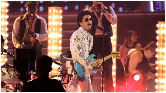bruno-mars1-122704