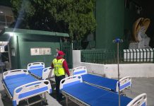 Alcaldesa Carmen Lilia Canturosas apoya al IMSS con camas y sillas de ruedas ante demanda hospitalaria