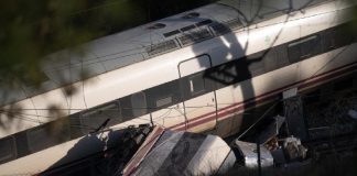 Sube cifra: ya van 42 muertos por el accidente ferroviario en España