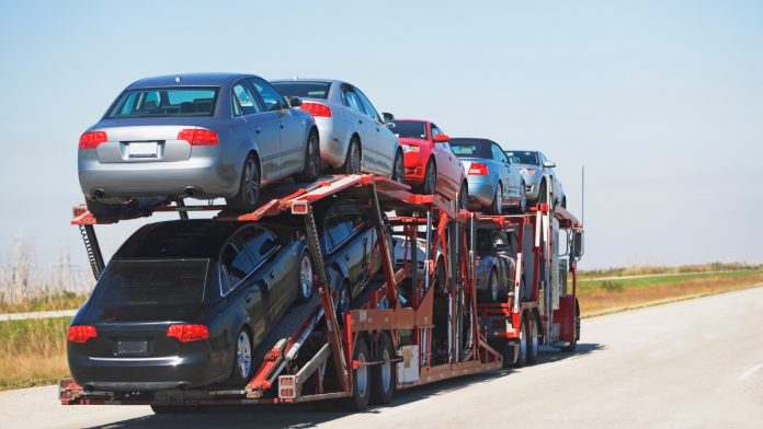 fiscalia-no-tiene-reportes-de-desaparicion-de-traileres-con-autos-importados-en-tamaulipas-003753