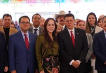 Destaca alcaldesa Carmen Lilia Canturosas fortaleza binacional de los dos Laredos durante informe del Consulado de México en Laredo