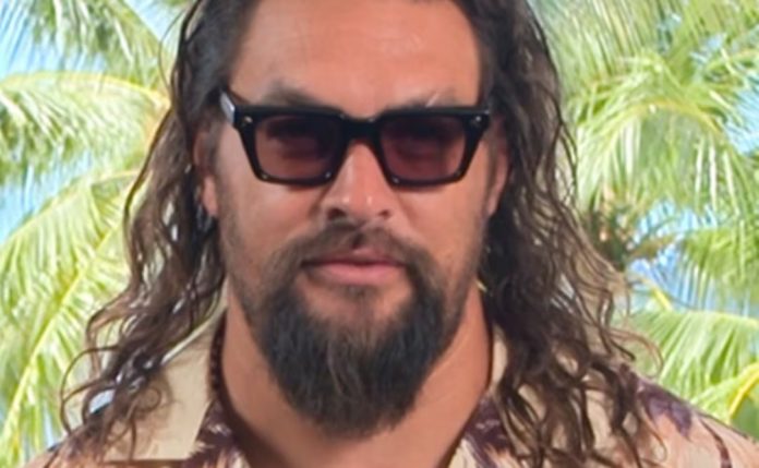 Y JASON MOMOA
