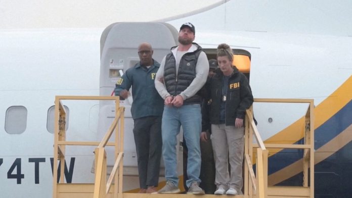 ryan-wedding-no-se-entrego-y-el-fbi-si-participo-en-su-captura-segun-the-wall-street-journal-000346