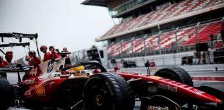 VIDEO: Hamilton sigue sufriendo con Ferrari y protagoniza un trompo en los test