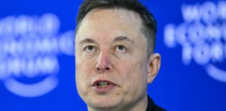 Francia va contra Musk: lo citan por sesgos en X, escándalos de Grok y allanan oficinas