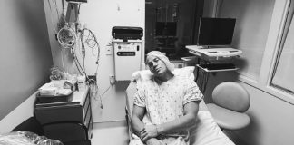 Channing Tatum alarma a sus fans al ingresar en el hospital y compartir una foto en la camilla