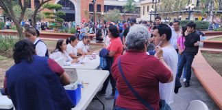 Aplican vacuna contra el sarampión en plaza Hijas de Tampico