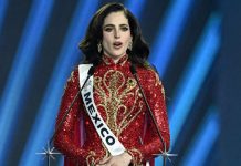 Fátima Bosch se desvanece y cae durante desfile; ve video