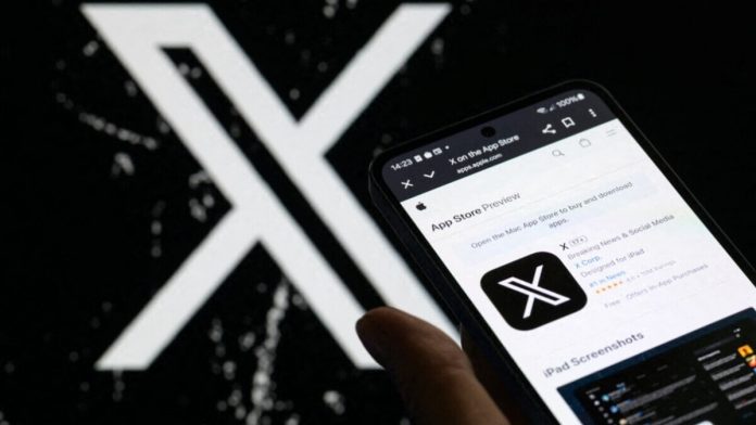 X - Apple Store - Photo Illustration