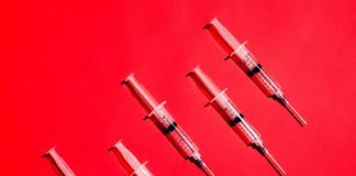 El médico que revirtió la edad biológica en un 75% en sujetos de prueba dice que la FDA hará un importante anuncio este año