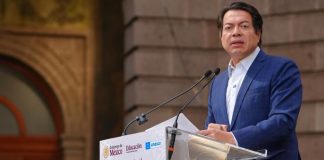 SEP convoca a debatir sobre riesgos y uso de tecnologías digitales en aulas; propone regulación