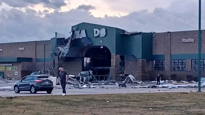 tornado-reuters-013739-1024x576