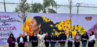 Develan mural conmemorativo por el Día Internacional de la Mujer