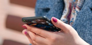 Gobierno pacta con plataformas acciones para prevenir violencia digital contra las mujeres