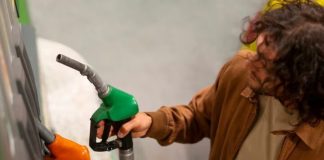 Precio de la gasolina magna se mantendrá en 24 pesos el litro, acuerdan gobierno federal y gasolineros