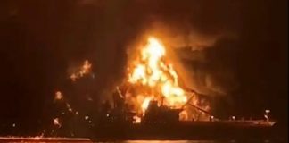 Ataque a 2 buques petroleros en Estrecho de Ormuz deja 1 muerto; el navío quedó envuelto en llamas