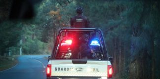Emboscan y atacan a policías en Michoacán y dejan a un oficial herido