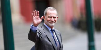 Presidenta de México invita al rey Felipe VI de España a asistir al Mundial; la Casa Real destaca “relación fraternal” de amistad