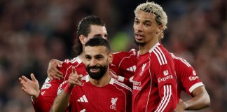 El Liverpool sueña con la Champions en noche histórica de Salah