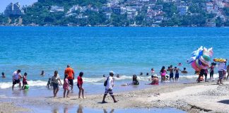Arriban más turistas internacionales a México, pero gastan menos