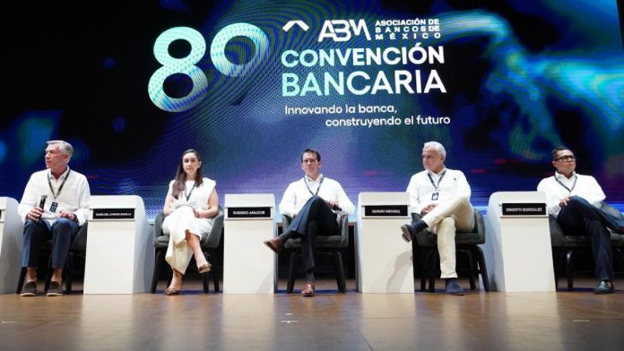 banxico-pide-a-bancos-simplificar-transferencias-electronicas-y-pagos-digitales-para-disminuir-rezago-094649