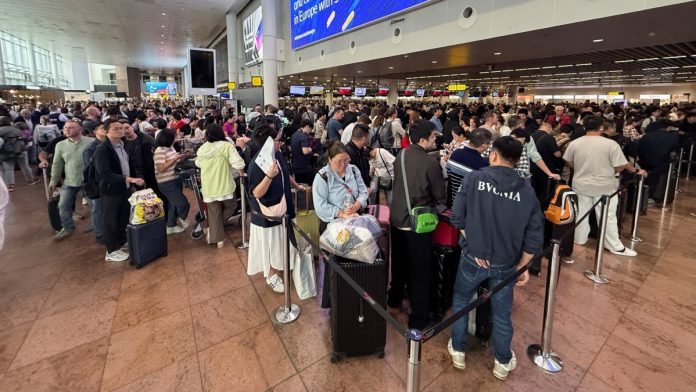 ciberataque-afecta-varios-aeropuertos-europeos-reportan-retrasos-en-vuelos-042515