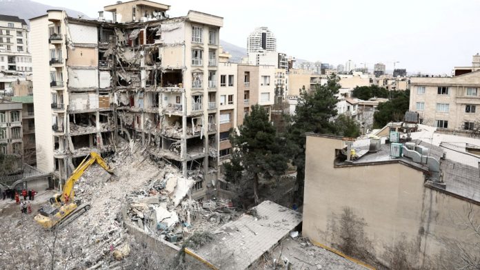 conflicto-armado-con-estados-unidos-e-israel-deja-ya-mas-de-mil-560-muertos-en-iran-035932