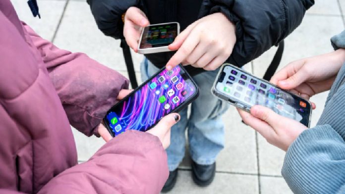 austria-busca-prohibir-el-uso-de-redes-sociales-en-menores-de-14-anos-generan-efectos-nocivos-073446