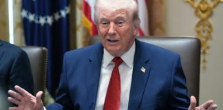 Trump prohíbe a contratistas políticas contra racismo y sexismo; refuerza ofensiva contra diversidad e inclusión