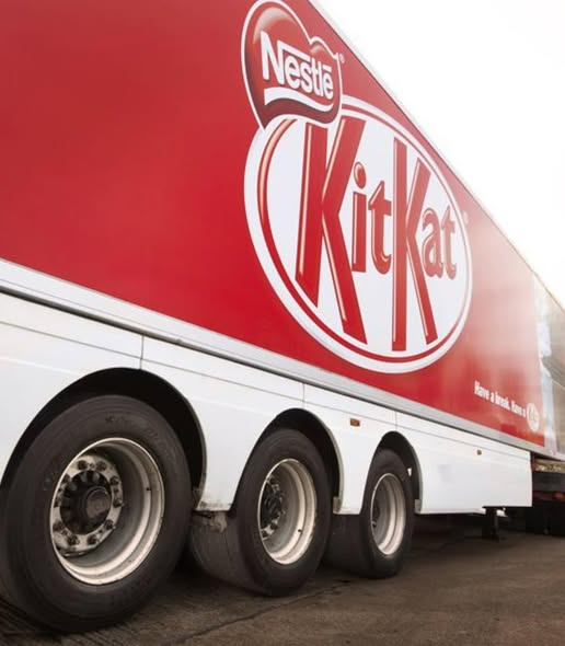 Y KITKAT