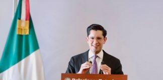 SRE continuará apoyando negociación del T-MEC y a Cuba, afirma nuevo canciller Roberto Velasco