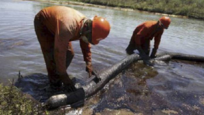 499182-contaminacion-rio-la-sierra-web-1-110428
